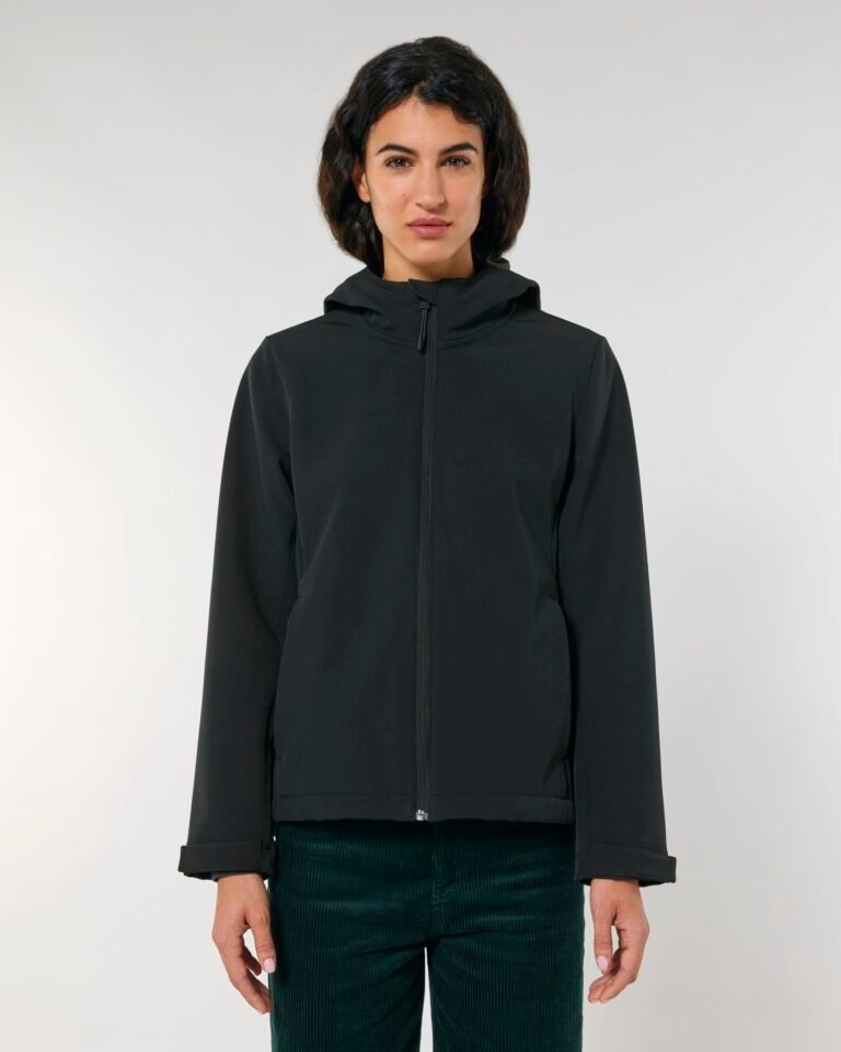Stella Discoverer - Black Studio Front